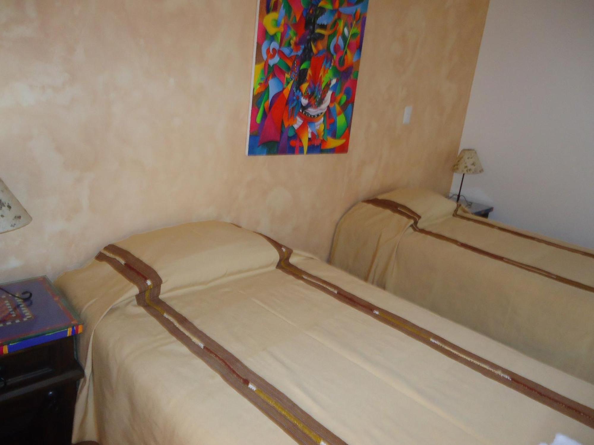 Bed and Breakfast Casa Elena Антигуа-Гватемала Экстерьер фото