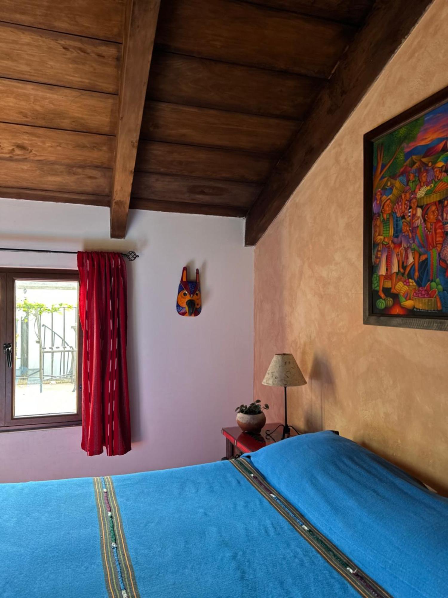 Bed and Breakfast Casa Elena Антигуа-Гватемала Экстерьер фото